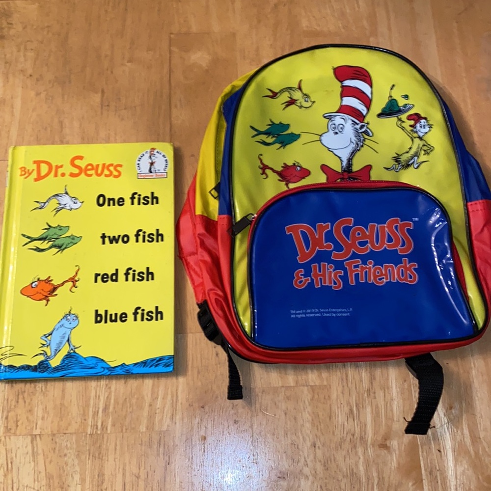 School backpack Dr.Seuss in good condition